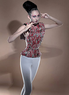 Corset made with Coca-cola cans, by Manuel Albarran, Design Will Save The World